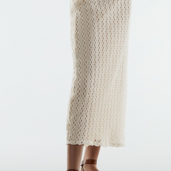 ZARA Crocheted Halter Dress - Picture 6 of 9